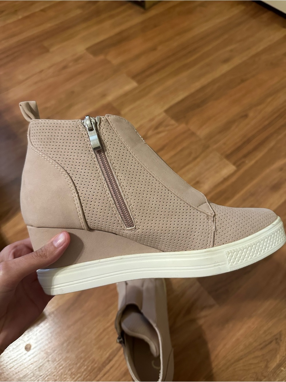 CCOCCI Zoey Pink Wedge Zipper Sneakers EUC Size 8